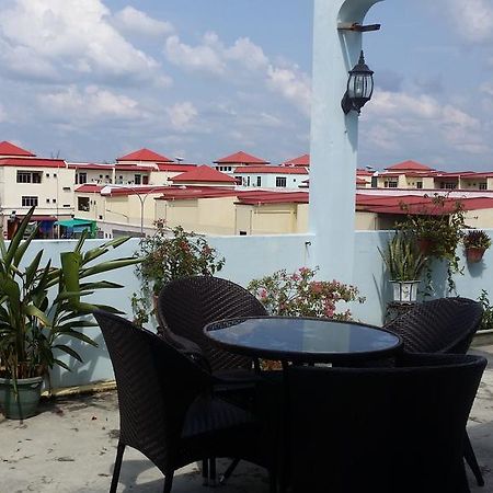 Blueberry Inn Miri Exterior photo